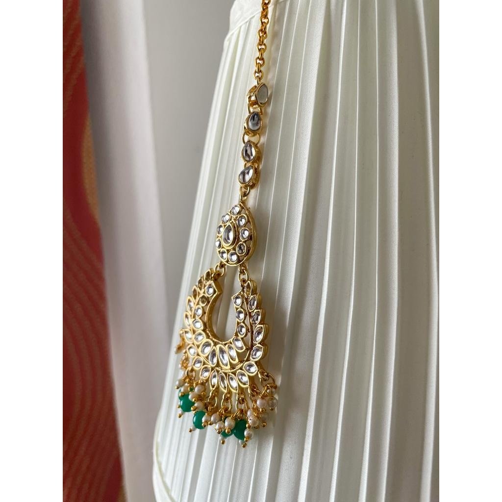 Green Kundan Tikka Set